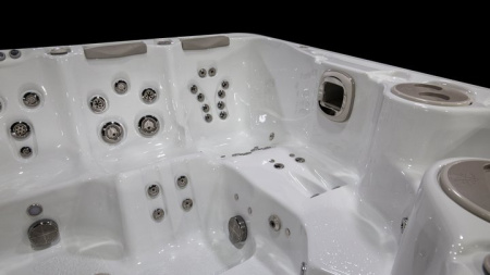 Гидромассажный спа бассейн Hydropool Self Cleaning 970 Titanium